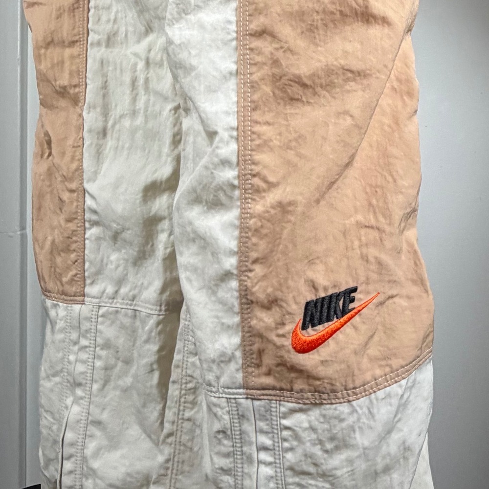 Nike Sportswear Women Cream Tan Colorblock Track Pants Size M CZ8909-141 - Picture 3 of 4